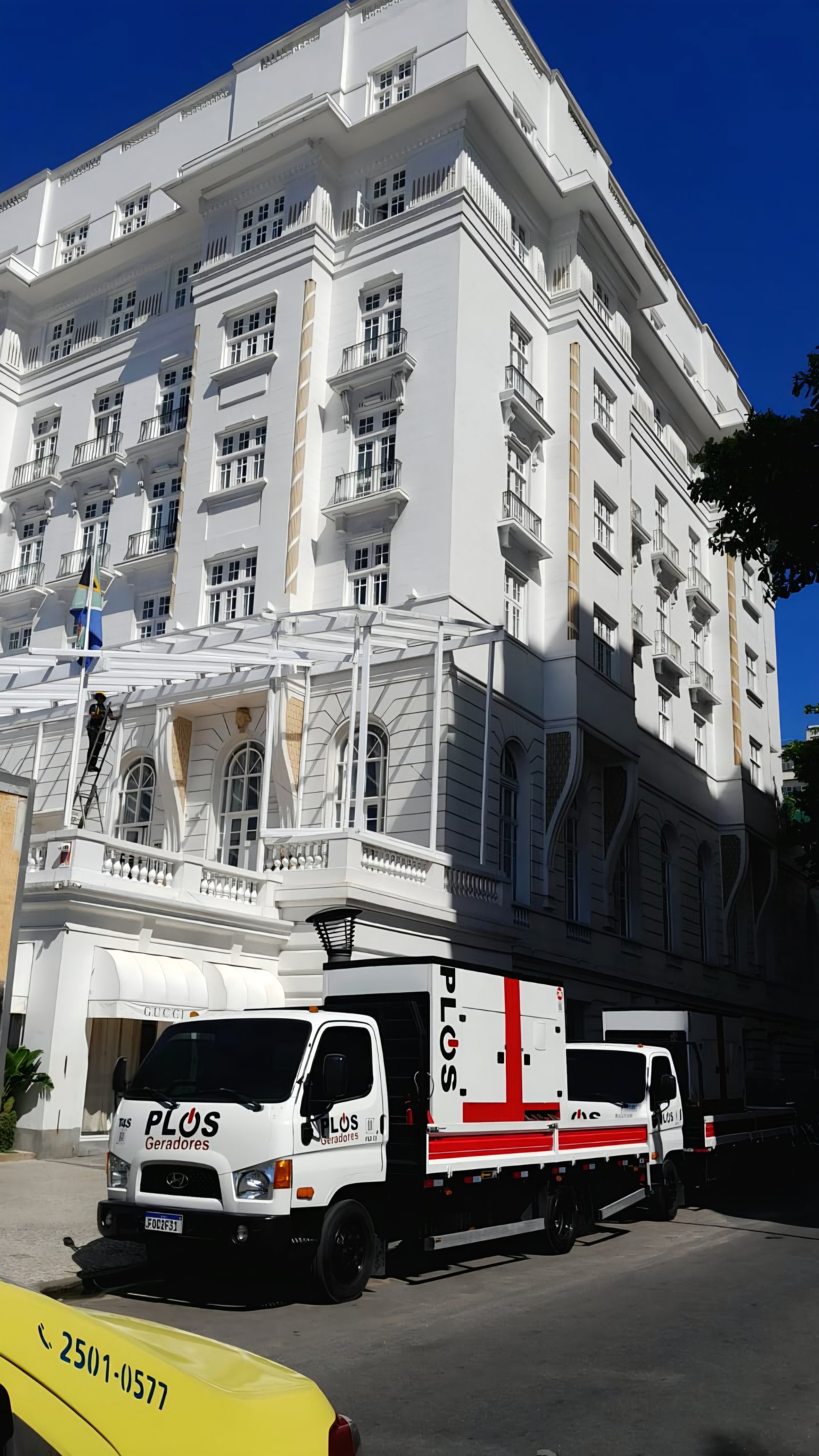 Frota Plus Geradores com gerador 150 kVA em operação no Copacabana Palace — evento corporativo RJ 2026