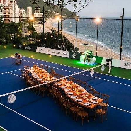 Iluminação da quadra de tênis executada pela Plus Geradores no evento da EQI no Joá, Rio de Janeiro